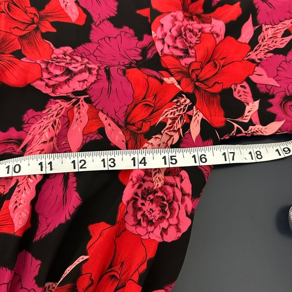 Nanette Lepore Long Sleeve Smocked Floral Midi Dress 4 Red Romantic Feminine - Picture 10 of 10